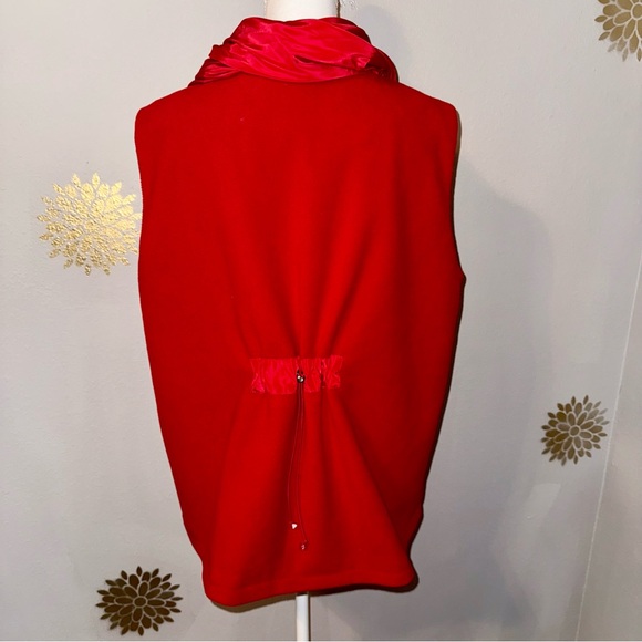 Woman’s Plus Christmas Red Sleeveless Zip-Up Vest Zebra Black White Lining - Picture 4 of 13